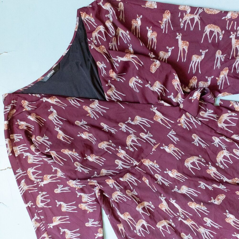 eShatki Maroon Deer Print Crepe Short Sleeve Wrap Dress Size XL/1X - Picture 3 of 9
